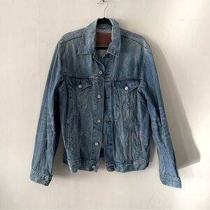 Levi’s denim jacket